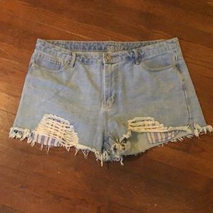 Size 14 Rue 21 Jean shorts